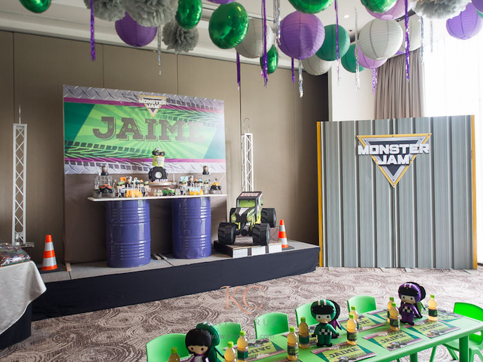 Monster jam party decoration