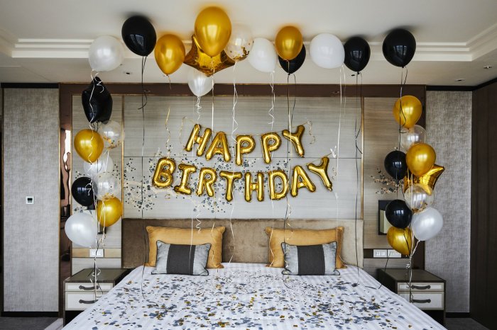 Hotel room birthday decoration ideas