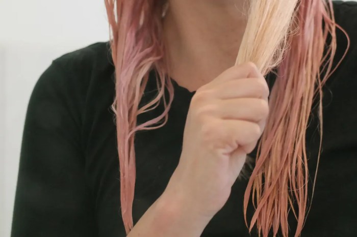 How to dye hair with food coloring