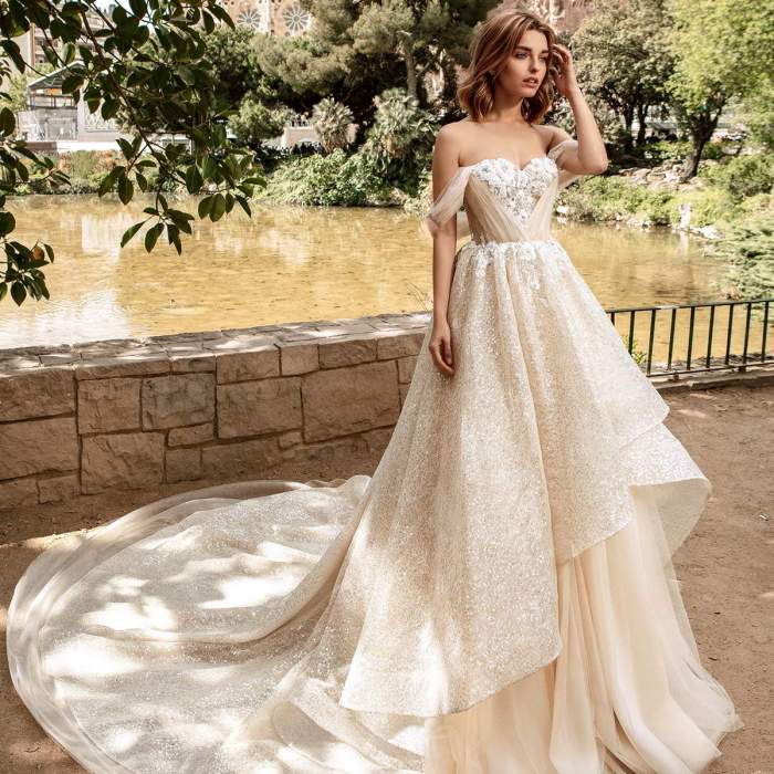 Beautiful and elegant wedding dresses